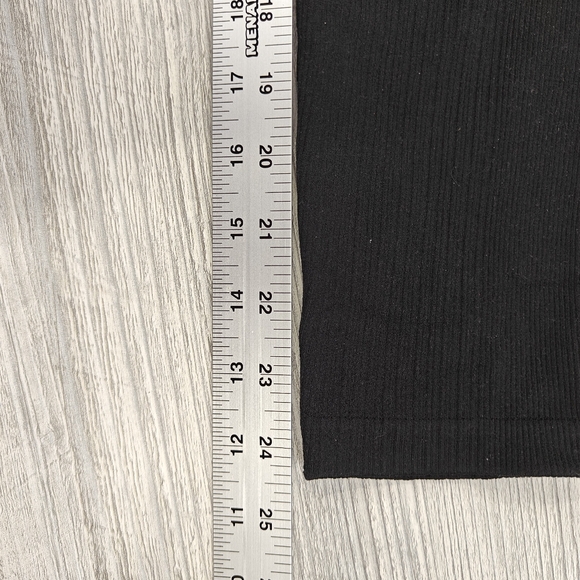 Fabletics Black Seamless Rib High-Waisted Leggings Size Large - Picture 7 of 11